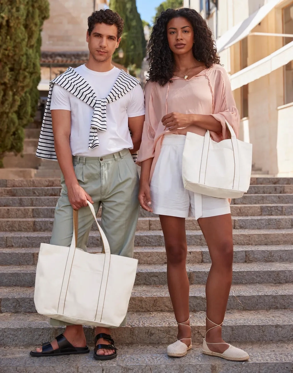 Courtside Medium Tote