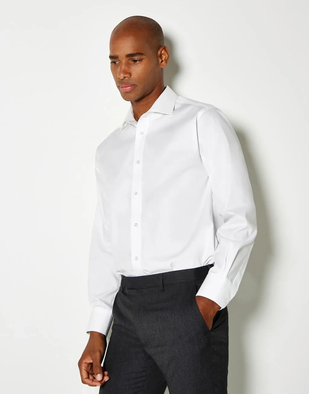 Classic Fit Premium Cutaway Oxford Shirt
