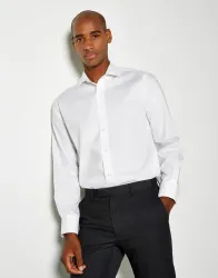 Classic Fit Premium Cutaway Oxford Shirt