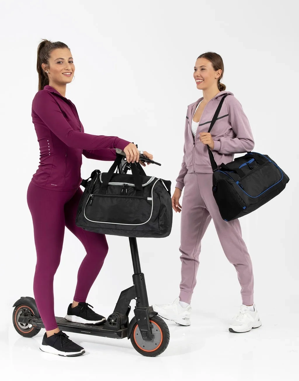 Piraeus Sports Holdall