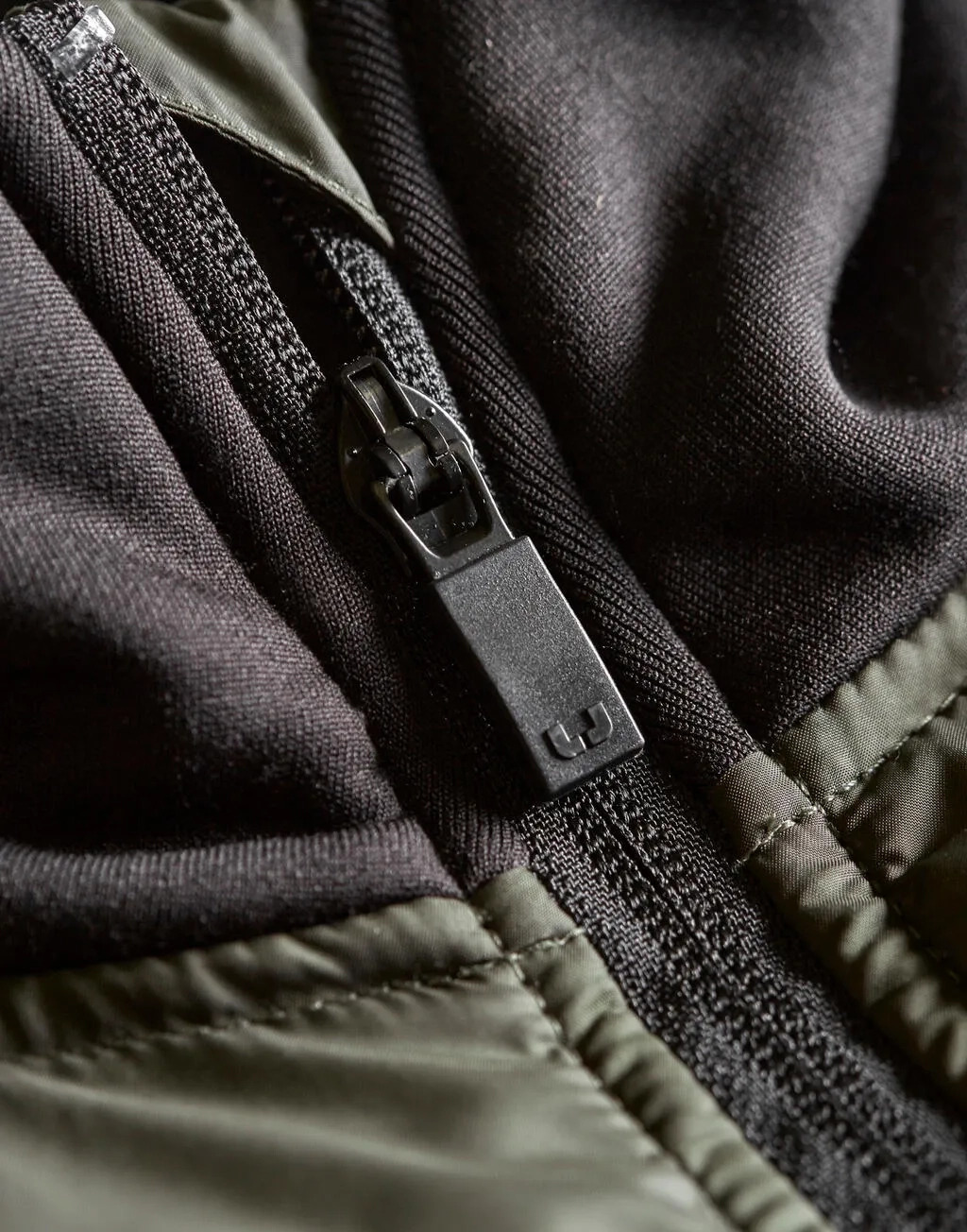 Hybrid-Stretch Jacket