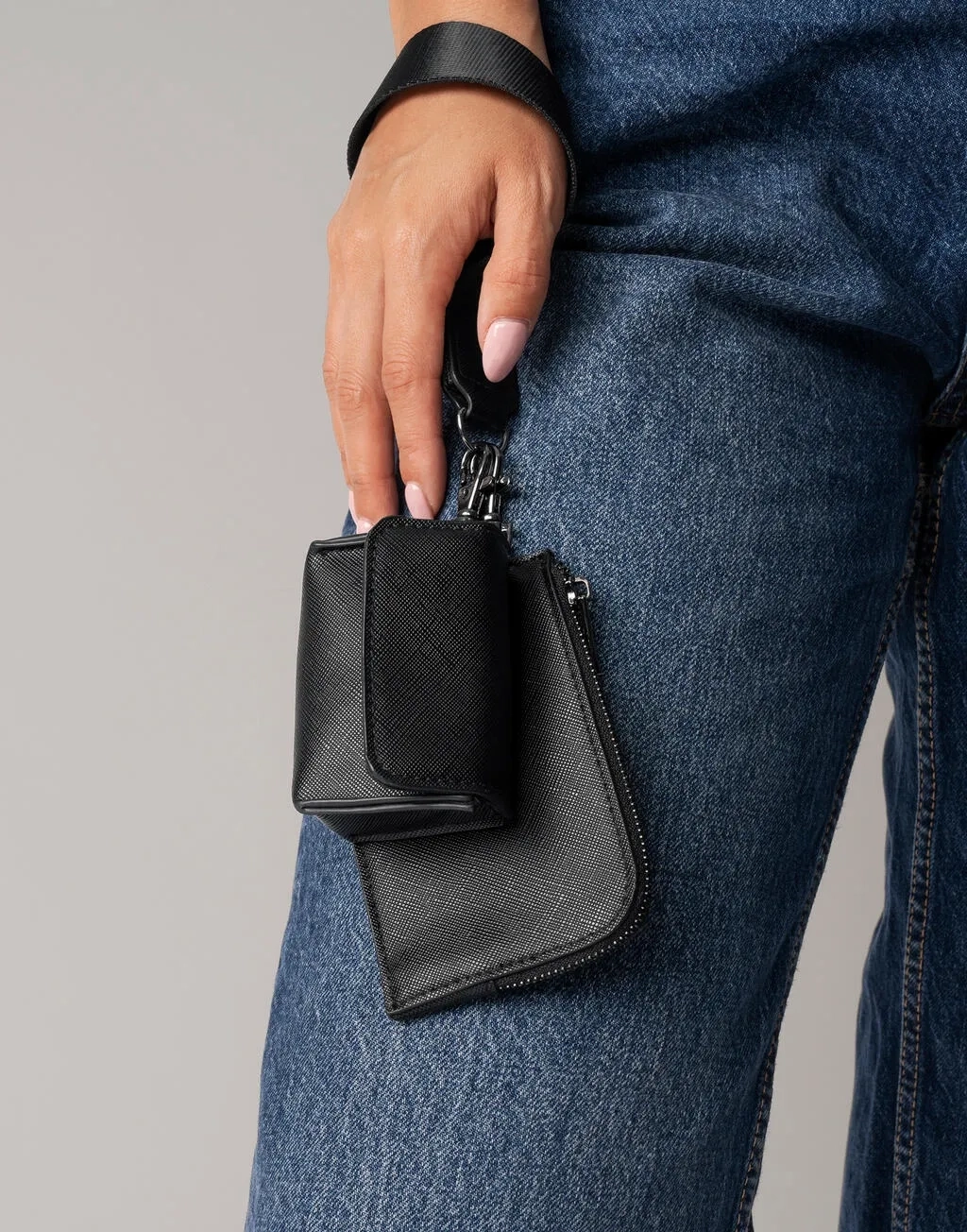 Boutique Pouch Wristlet