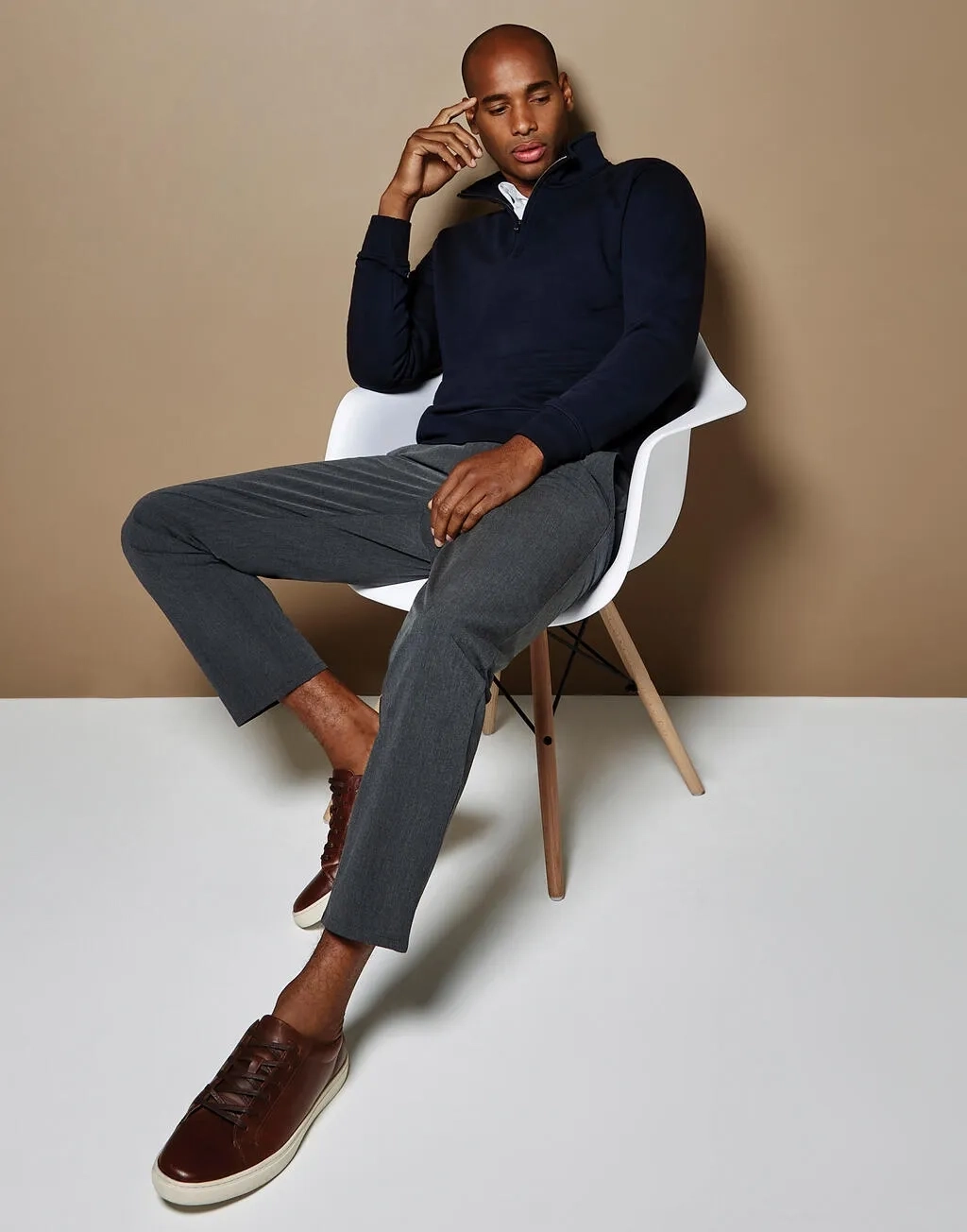 Regular Fit 1/4 Zip Sweatshirt