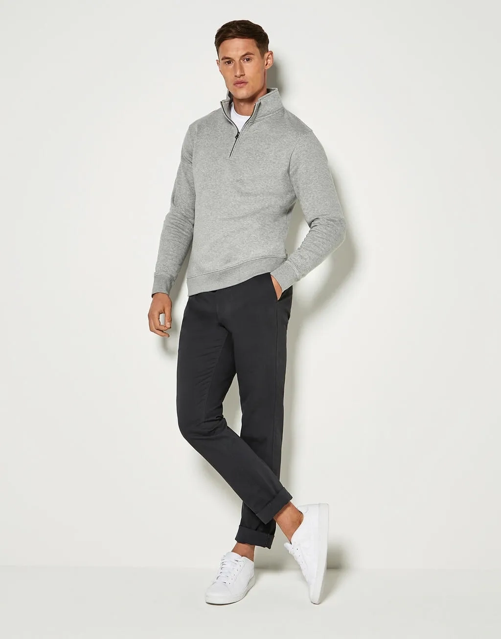 Regular Fit 1/4 Zip Sweatshirt