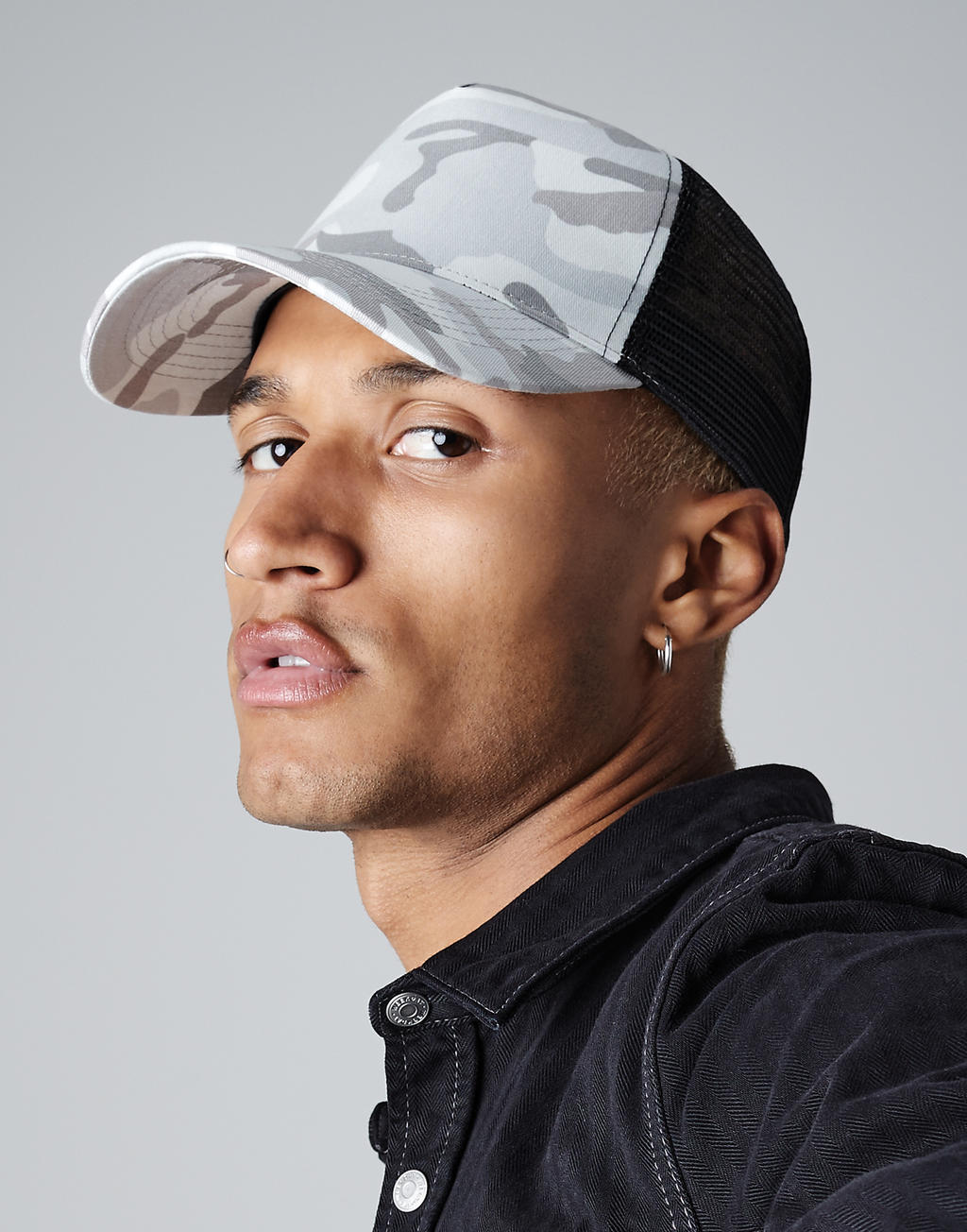 Camo Snapback Trucker