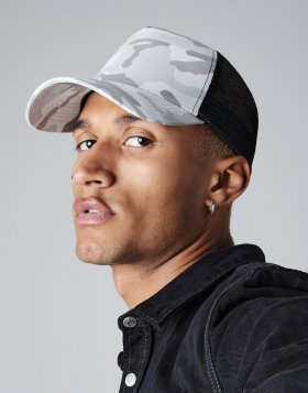 Camo Snapback Trucker