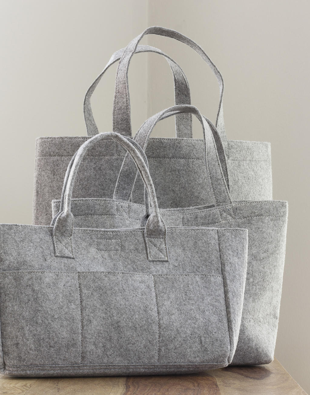 Pocket Felt Shopper