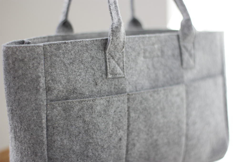 Pocket Felt Shopper