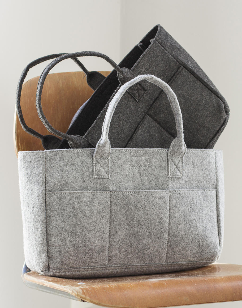 Pocket Felt Shopper
