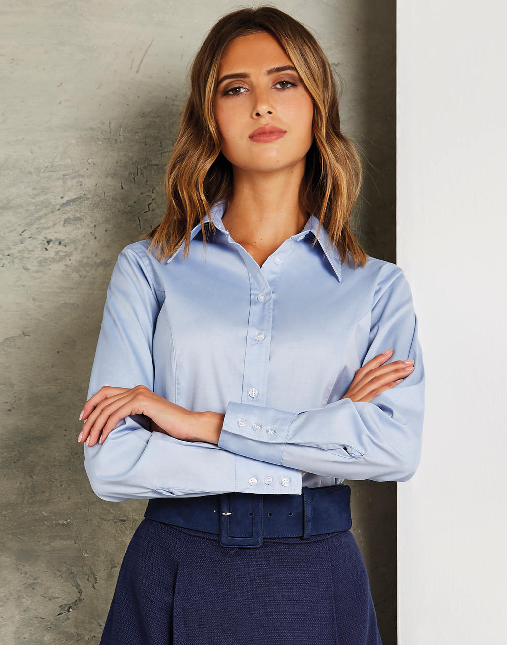 Women`s Tailored Fit Premium Oxford Shirt