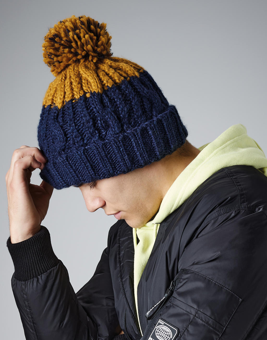 Apres Beanie