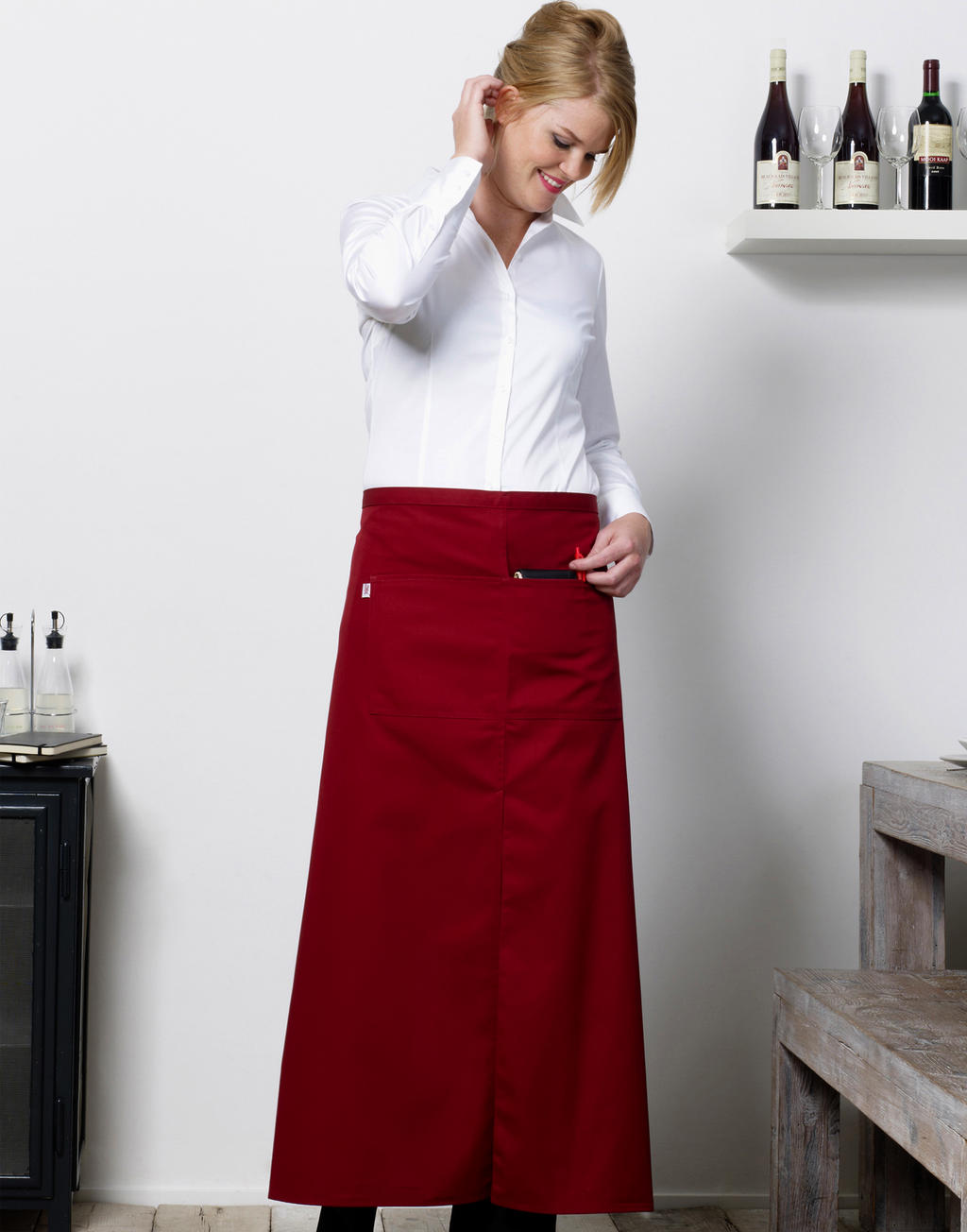Berlin Long Bistro Apron with Vent and Pocket
