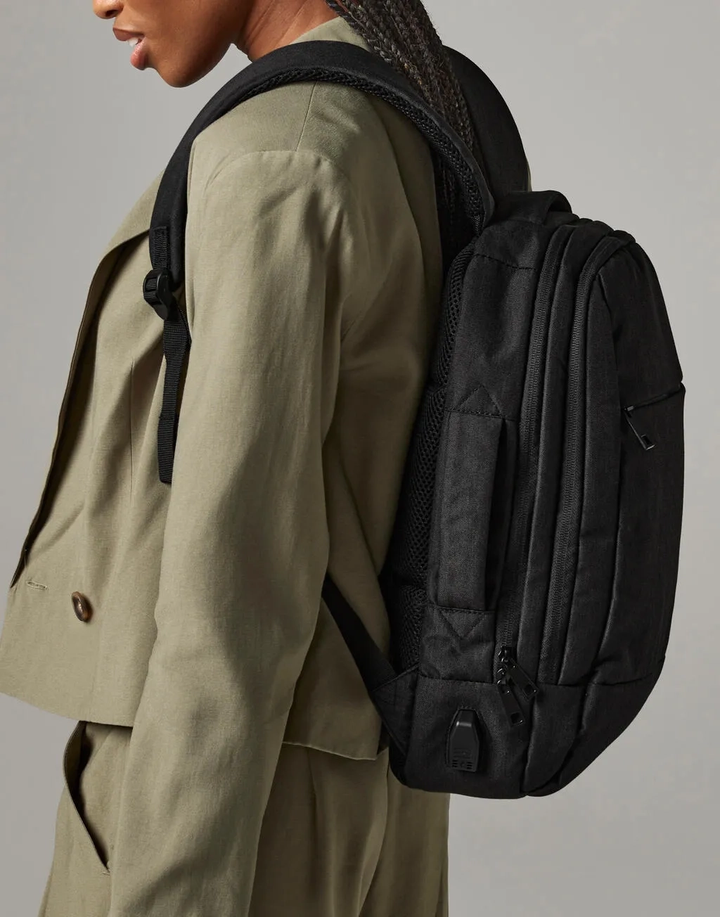 Q-Tech Charge Convertible Backpack