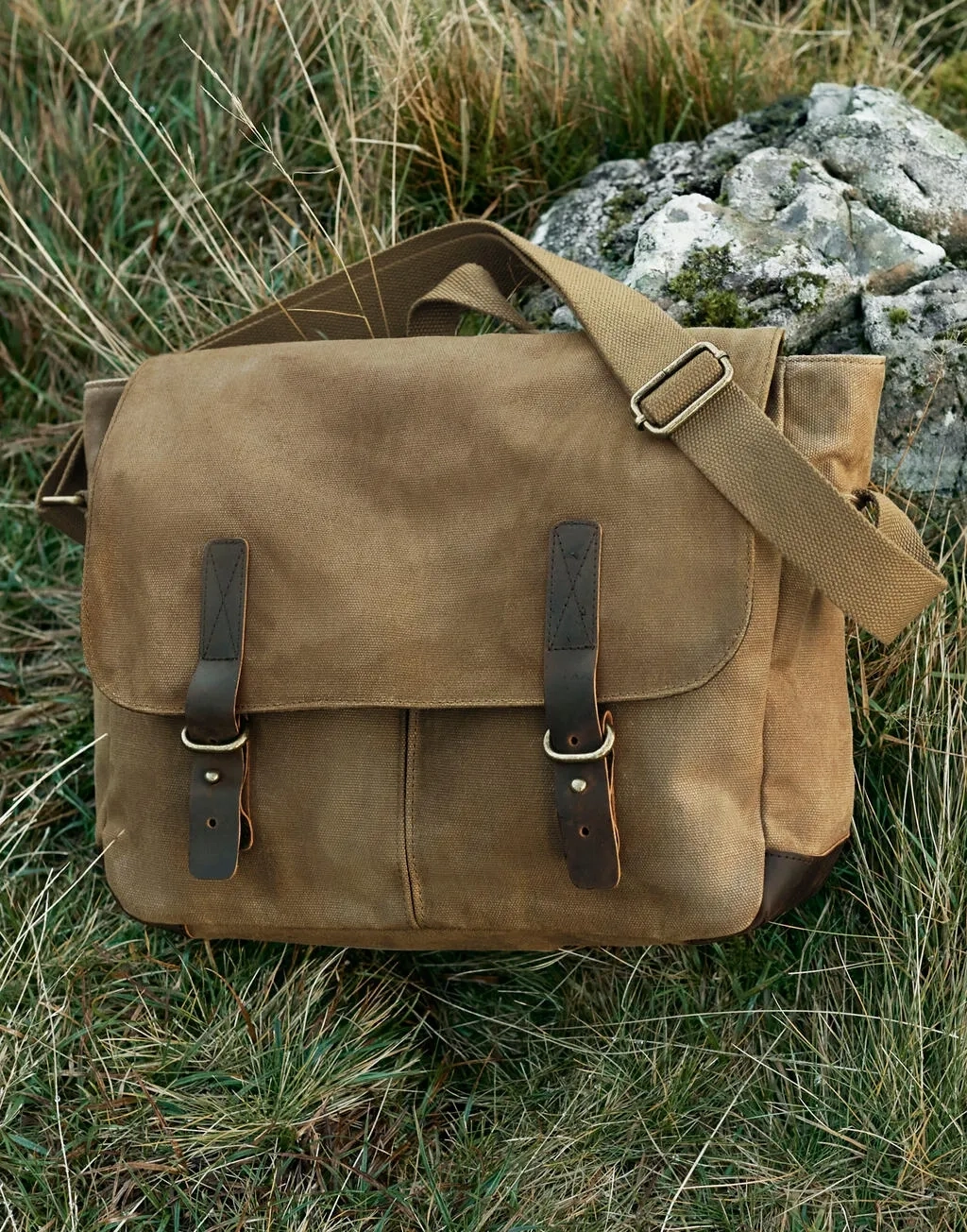 Heritage Waxed Canvas Messenger
