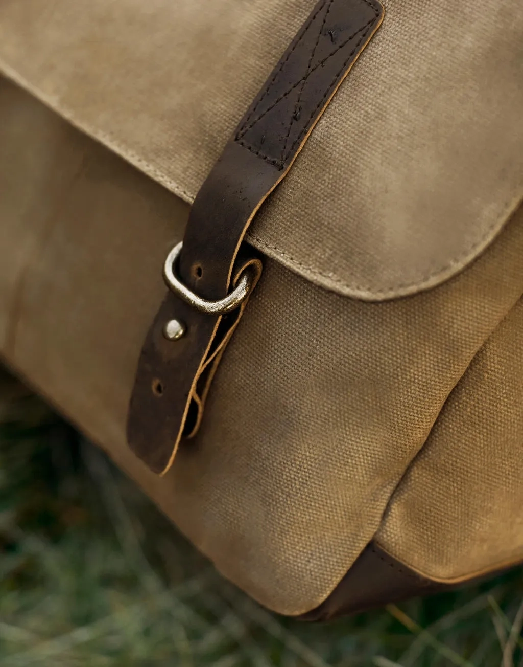 Heritage Waxed Canvas Messenger