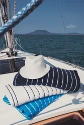 OLIMA CSÍKOS STRANDTÖRÖLKÖZŐ