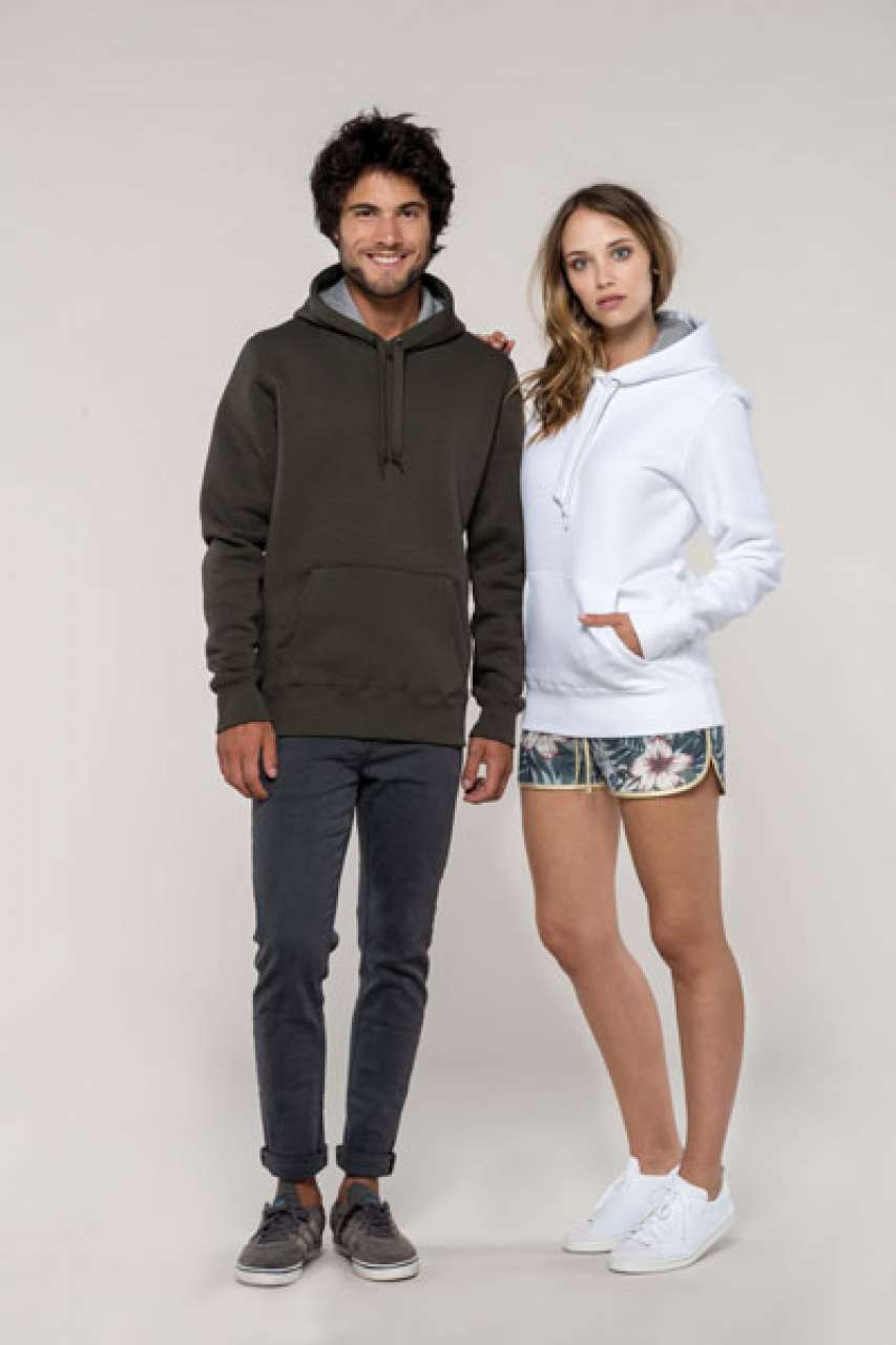 HOODED SWEATSHIRT