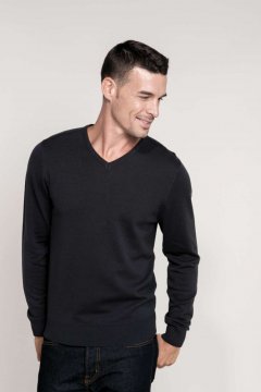 MEN’S V-NECK JUMPER